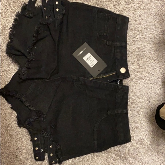 Sexy black shorts - Picture 4 of 4